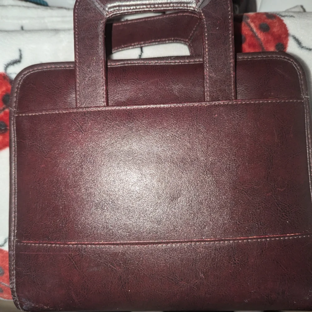 Elegant Brown Leather Men's Bag